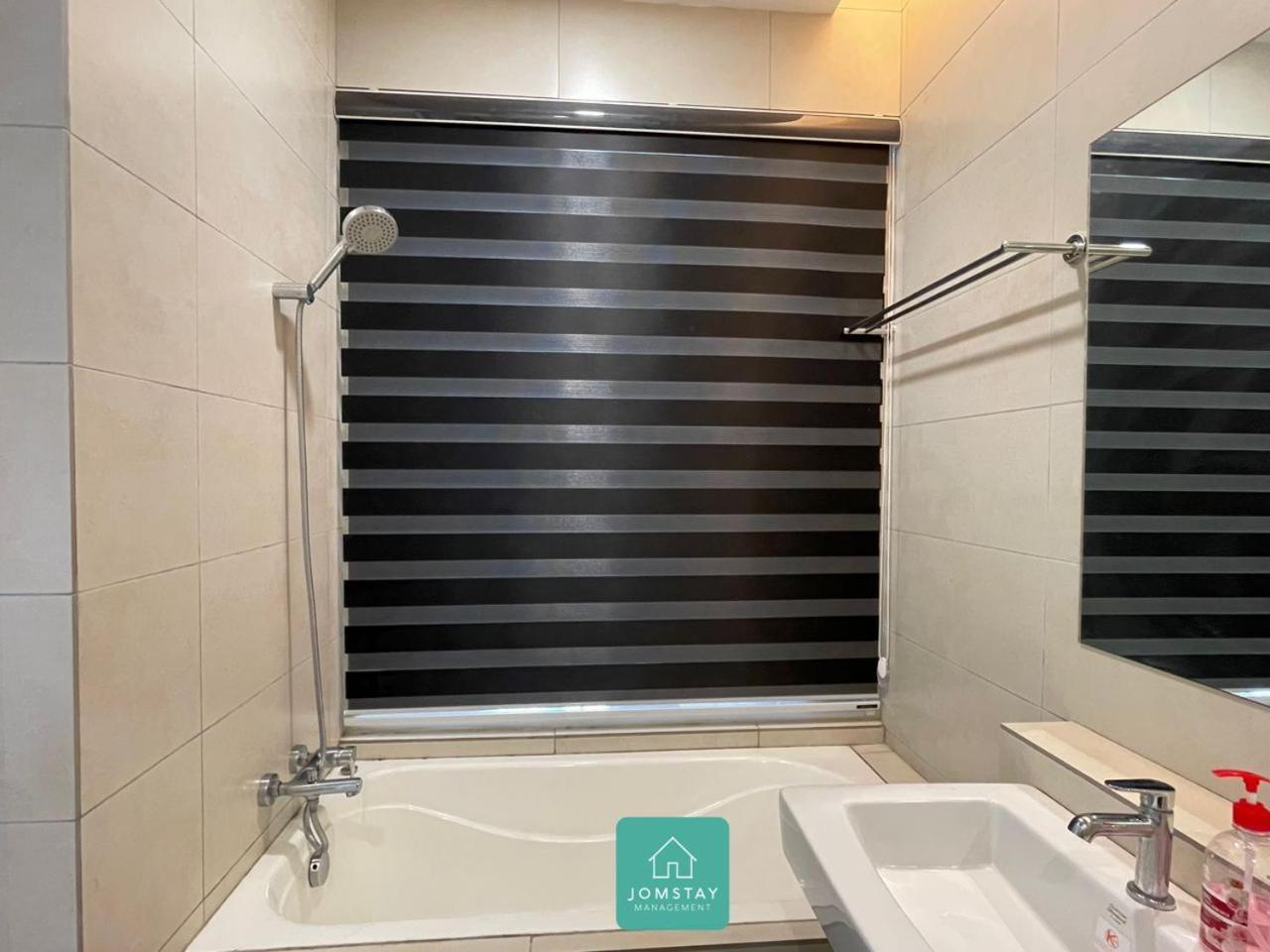 Jomstay Octagon Palm Suites Ipoh Buitenkant foto