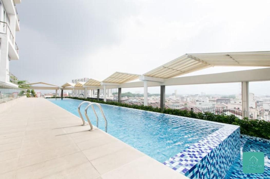 Jomstay Octagon Palm Suites Ipoh Buitenkant foto
