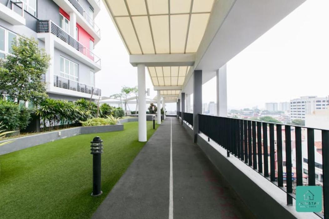 Jomstay Octagon Palm Suites Ipoh Buitenkant foto