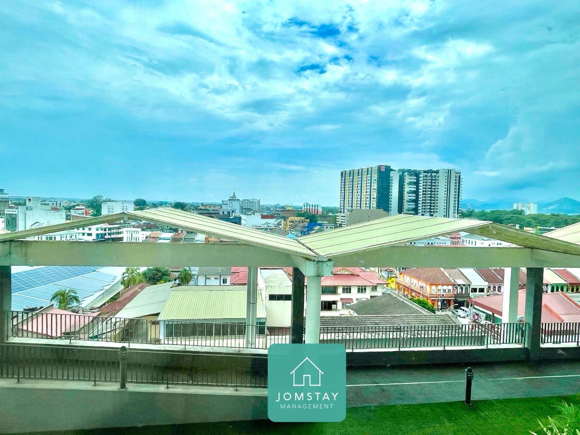 Jomstay Octagon Palm Suites Ipoh Buitenkant foto